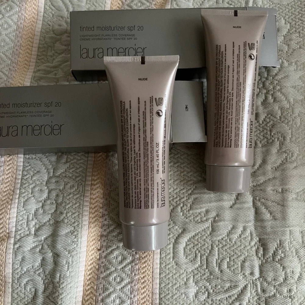 laura mercier brand new